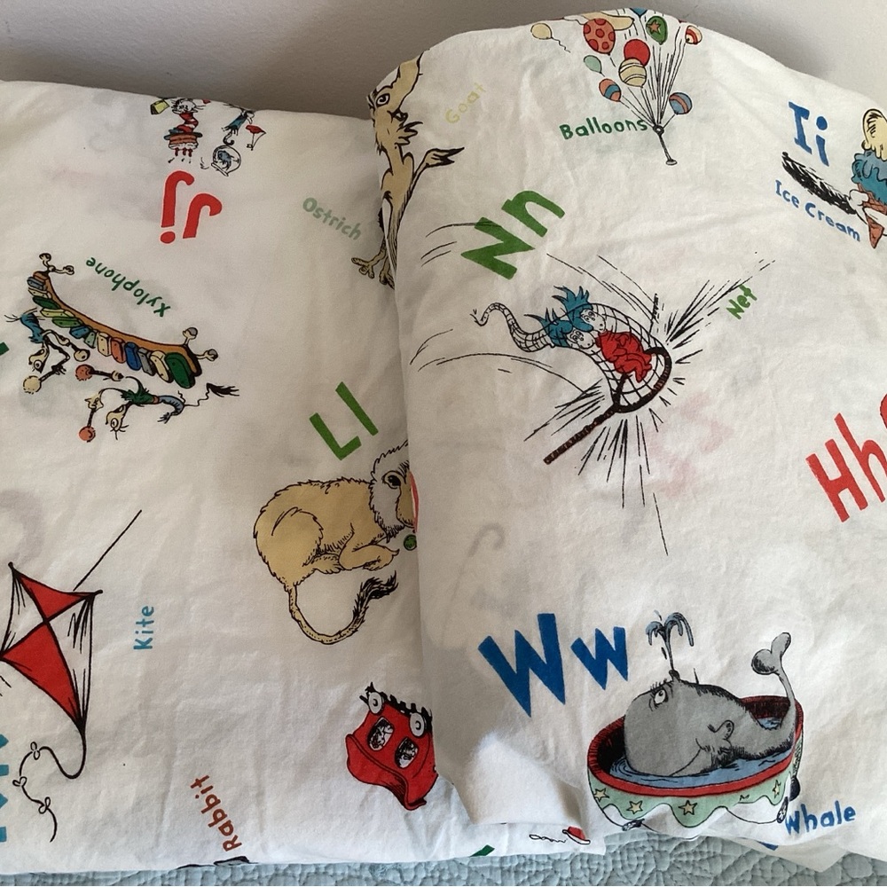 Dr. Seuss Alphabet Sheet Set Twin Size. (No Pillowcase)